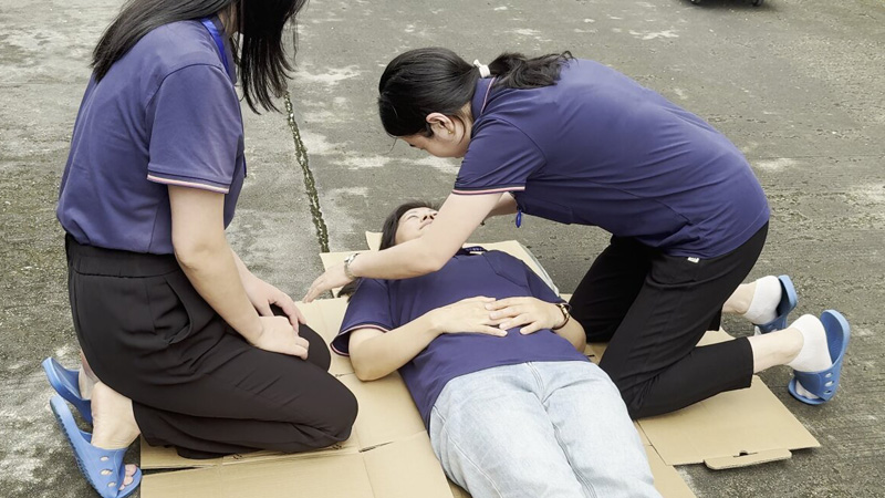 心肺復(fù)蘇應(yīng)急演練 心肺復(fù)蘇應(yīng)急演練